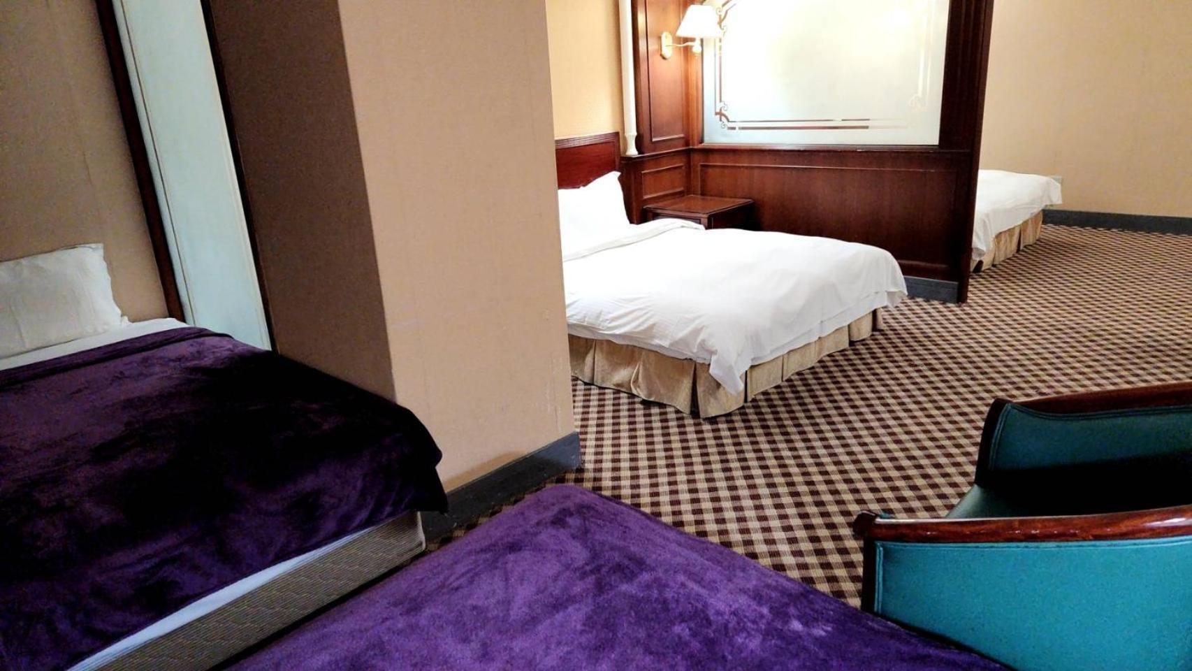 Duke Business Hotel Taoyuan Buitenkant foto